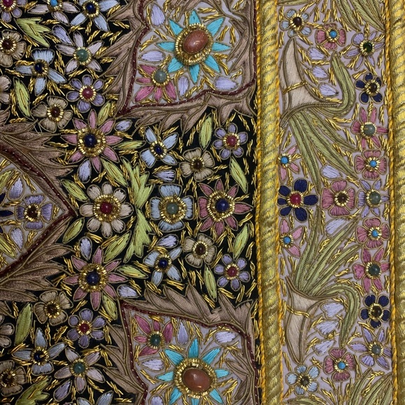 Jewel carpet handmade with velvet vase - Picture 3 of 15